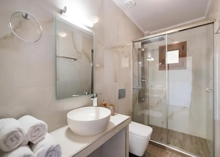 180 * Nydri (Lefkada)